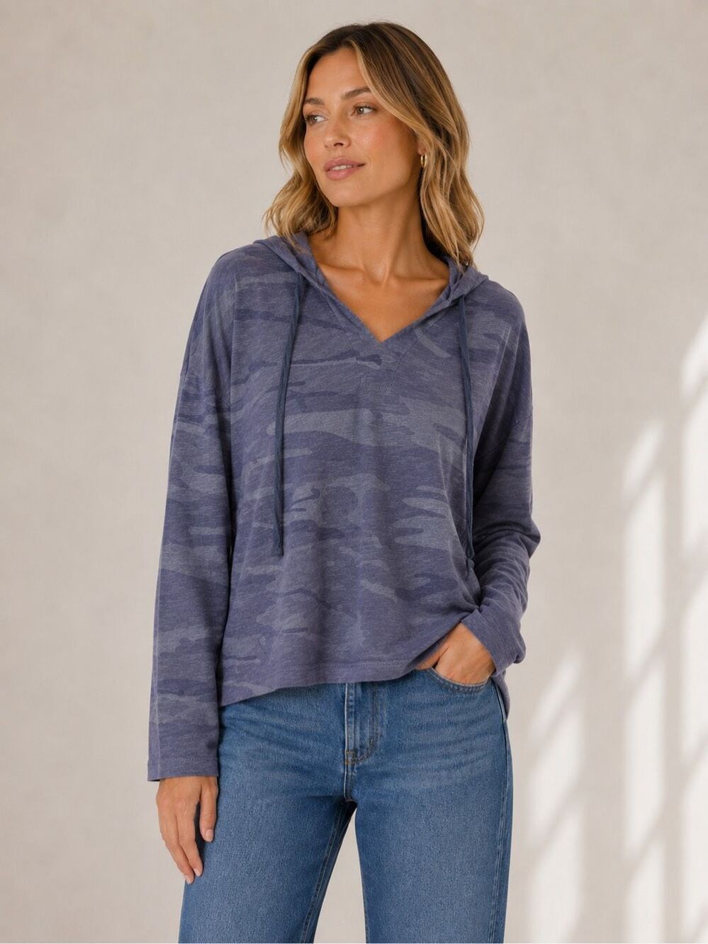 Lisa Todd 100% Cotton Camouflage Printed Hoodie Size Small Gray Long Sleeve